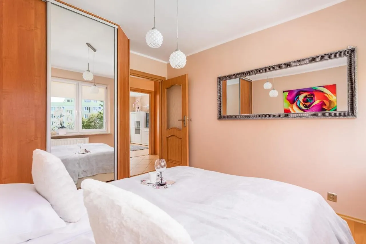 Rose Apartment In Kolobrzeg By Renters