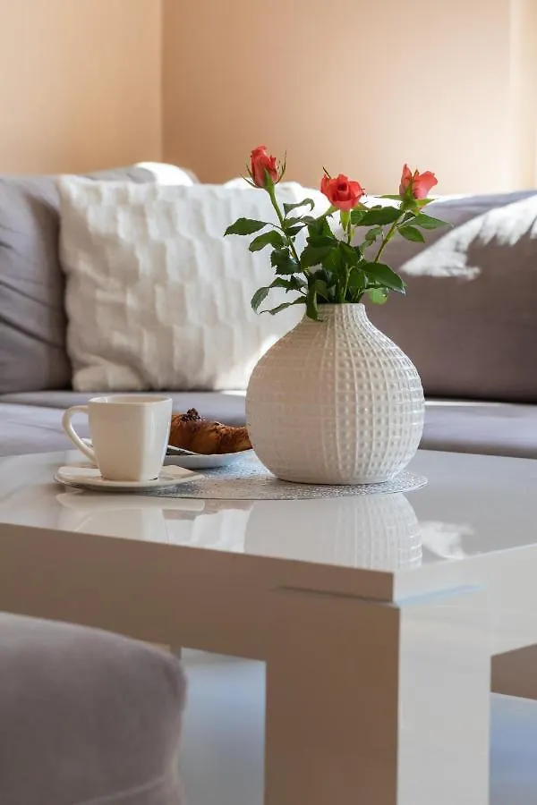 Rose Apartment In Kolobrzeg By Renters